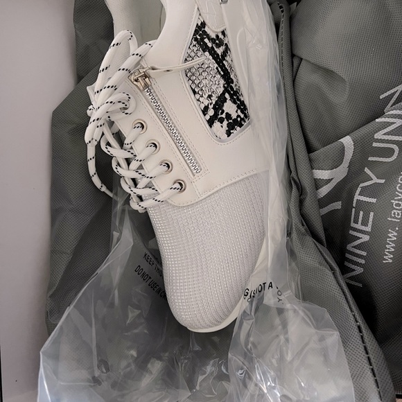 NINETY UNION SPARKLE SILVER WEDGE SNEAKER ATHLETIC SHOE Like new - Picture 6 of 14